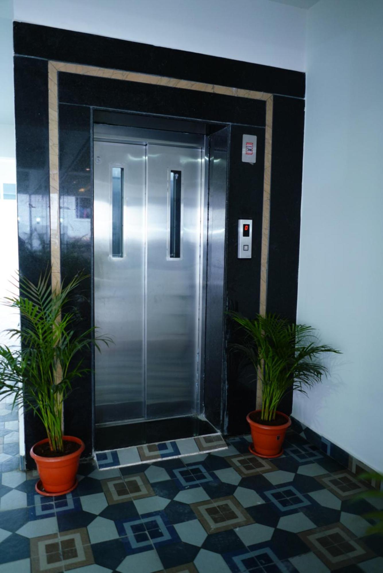 Enkay Service Apartments Kondapur  Luaran gambar